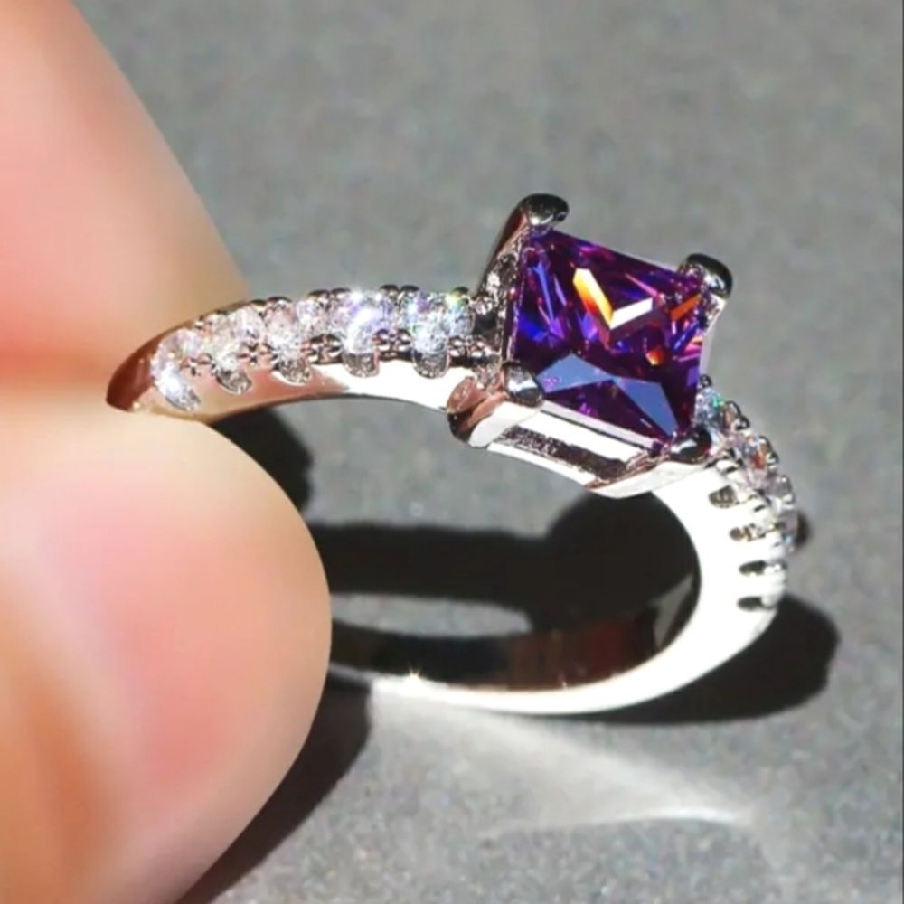 Elegant Unisex Zircon promise ring sz 7